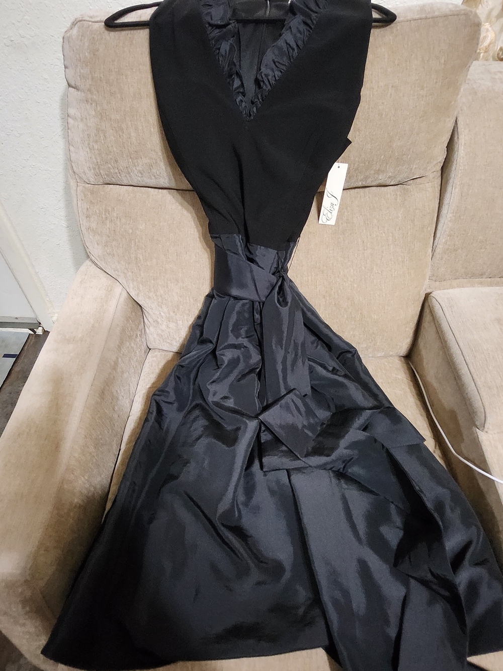 Elegant Black Satin Evening Dress by (Unknown)